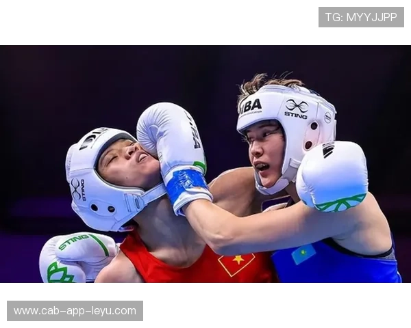 拳击比赛中技稳先出快速形成优势