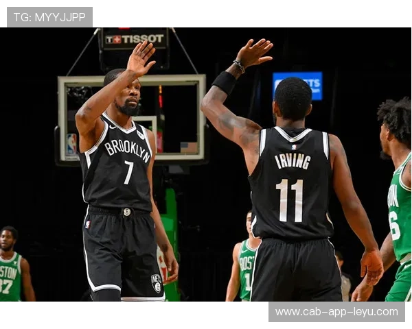 篮网在主场迎战湖人,杜兰特带领球队攻防两端全面爆发,轻取对手! 篮网在主场迎战湖人,杜兰特带领球队攻防两端全面爆发,轻取对手!